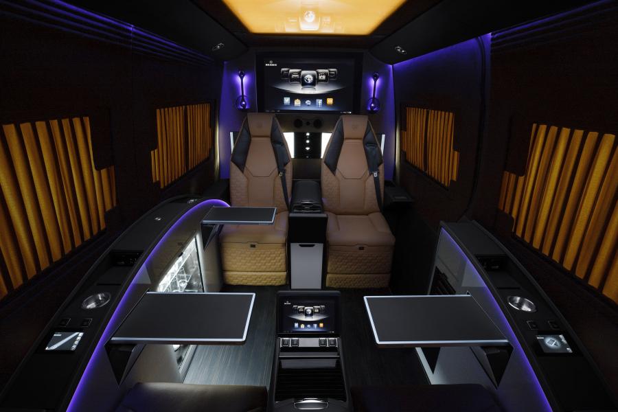 Интерьер Mercedes-Benz Sprinter Business Lounge by Brabus (Br.906) 2014 года  (фото 13 из 33)